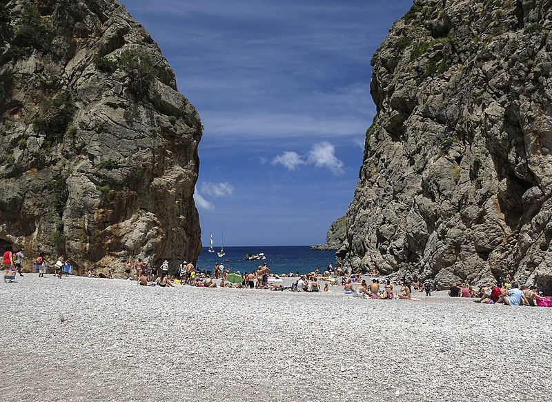 File:0.5. Mar Mediterrània - Serra de Tramuntana. Torrent de Pareis. (Escorca, Mallorca).jpg