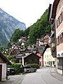 Deutsch: Seestrasse, Hallstatt, Österreich English: Lake Street, Hallstatt, Austria Camera location 47° 33′ 42″ N, 13° 38′ 56.8″ E  View all coordinates using: OpenStreetMap