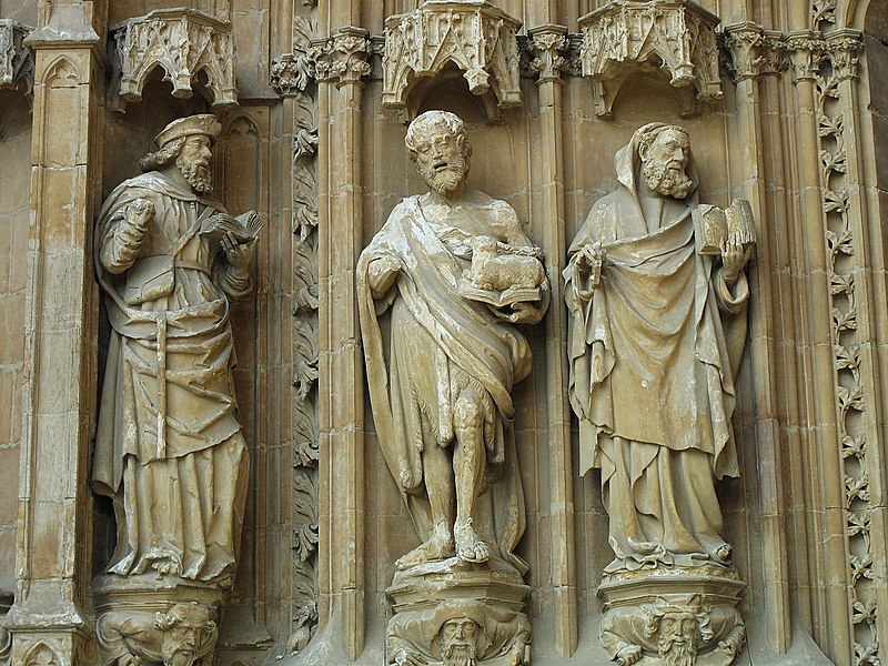 File:326 Catedral de Palma, portal del Mirador, Sant Jaume, Sant Joan i Sant Pere.jpg