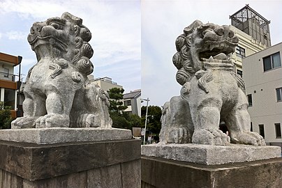 A-um pair of komainu, "a" on the right, "un" on the left