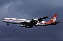 Самолёт Boeing 707-312B в аэропорту Гатвик (1981)