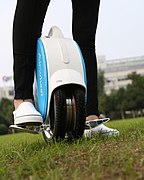 Airwheel Q5, a dual-wheeled self-balancing unicycle