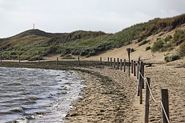 Dünen, Strand und Grenze des gesperrten Gebietes auf der Ostseite