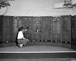 Analog computing machine at the Lewis Flight Propulsion Laboratory c. 1949. Analog Computing Machine GPN-2000-000354.jpg