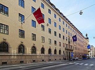 Anna Whitlocks gymnasium tidigare Ämbetshuset.