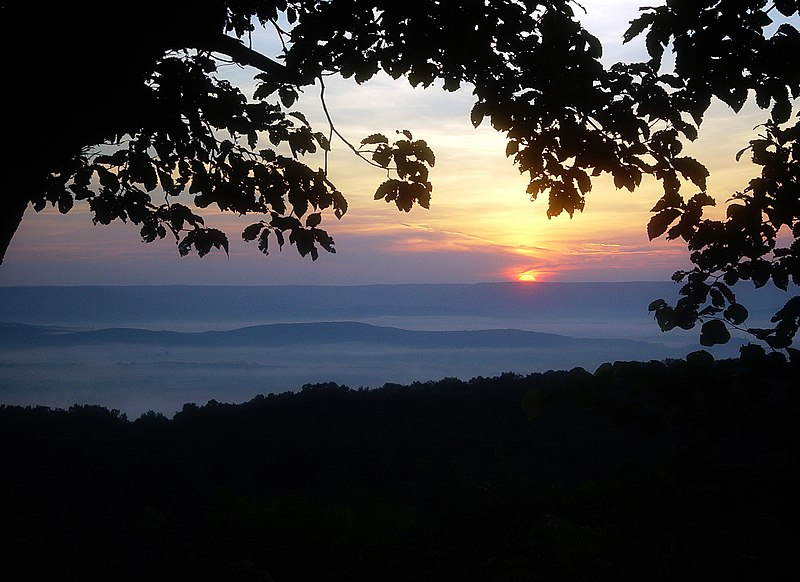 File:Another beautiful sunrise from Monte Sano - panoramio.jpg