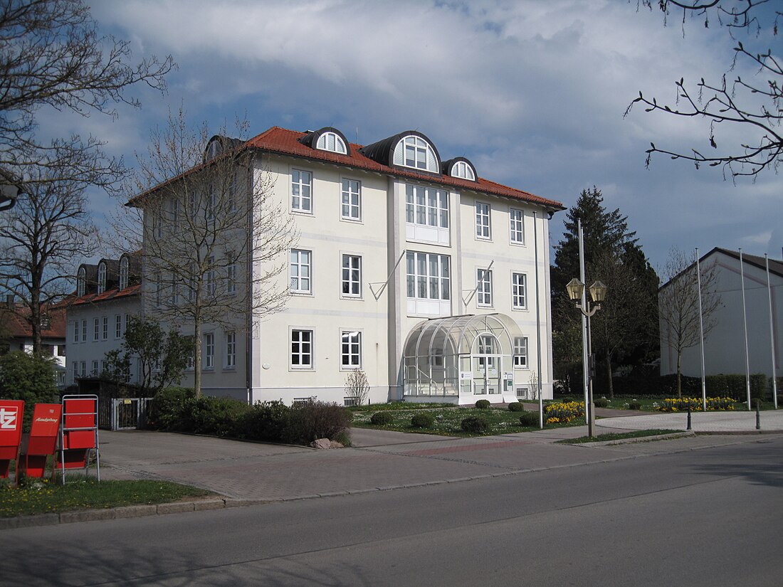 File:Aschheim-Rathaus.jpg