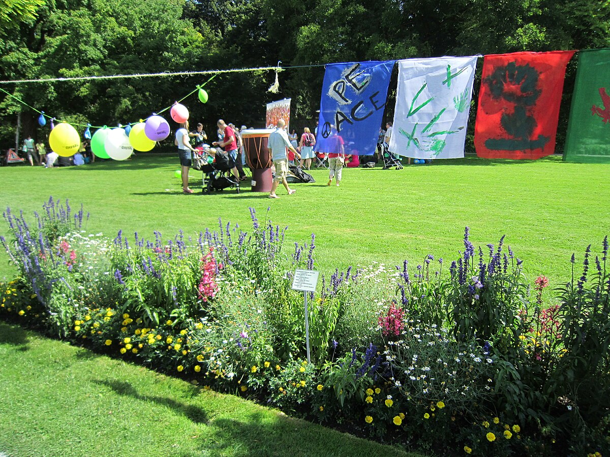 File Augsburg Kinderfriedensfest Botanischer Garten Jpg