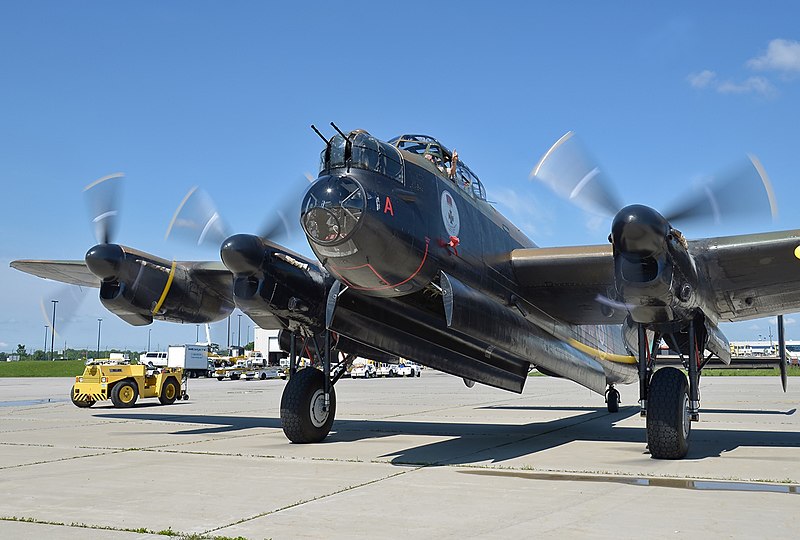 File:Avro Lancaster Mk.X, Canadian Warplane Heritage Museum JP7635119.jpg