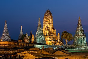 Ayutthaya - Wat Chai Watthanaram - 0075.jpg