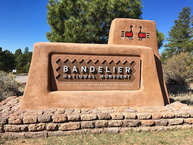 Image: Bandelier National Monument Entry Sign 2017 05 05