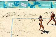 Deutsch: Beachvolleyball bei den Olympischen Jugendspielen 2018; Tag 9, 15. Oktober 2018; Mädchen, Viertelfinale: Italien-China 2–0 (21–16/21–9) English: Beach volleyball at the 2018 Summer Youth Olympics at 15 October 2018 – Girls Quarterfinals: Italy-China 2–0 (21–16/21–9)