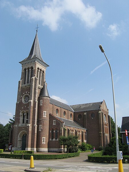 File:Bekkevoort - Sint-Pieterskerk.jpg