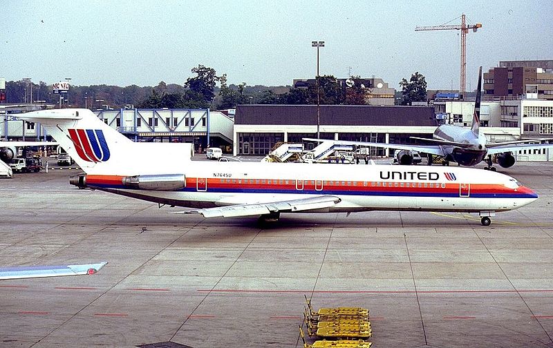 File:Boeing 727-222, United Airlines AN0147033.jpg