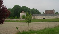 Bouy-sur-Orvin ancien château.jpg