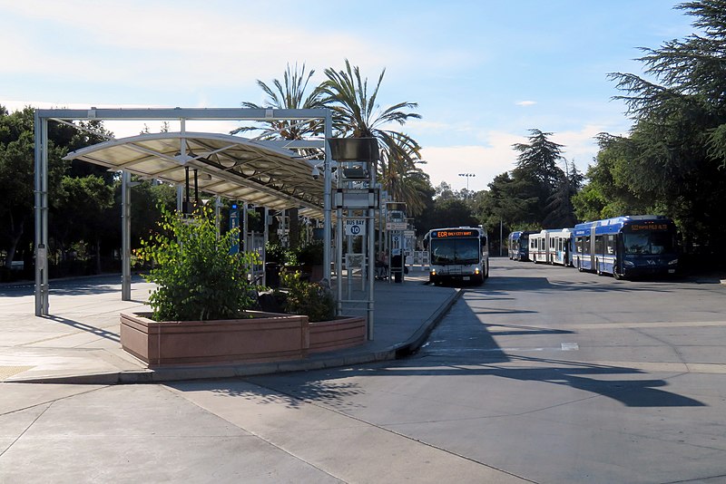 File:Bus plaza at Palo Alto station, July 2018.JPG