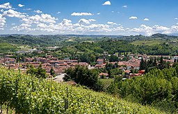 Canale, panorama - panoramio.jpg