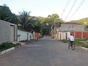 Rua residencial no bairro Residencial Fazendinha