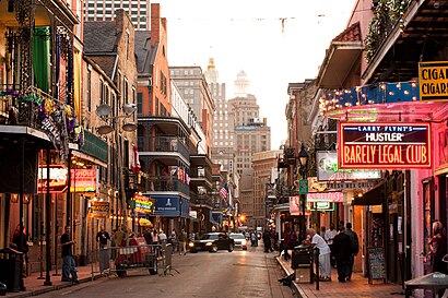 How to get to Bourbon Street with public transit - About the place