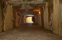 Souterrain d'accès au lion.