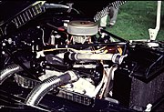 Motor modela 1937 Cord 812