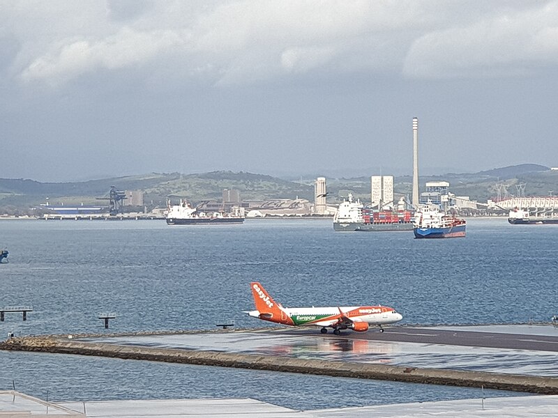 File:EasyJet aircraft.jpg