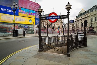 Eingang zur London Underground am Piccadilly Circus