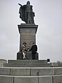 Emil Eikner & Jacob Truedson Demitz 2012 Gustav III of Sweden statue.jpg