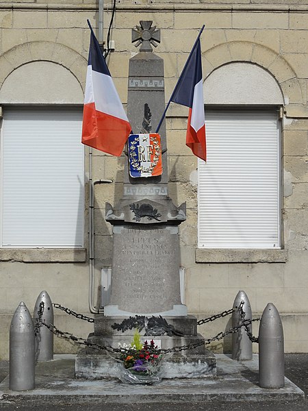 File:Eppes (Aisne) monument aux morts.JPG