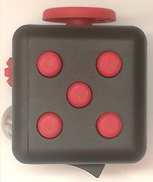 A fidget cube Fidget Cube nero e rosso.jpeg