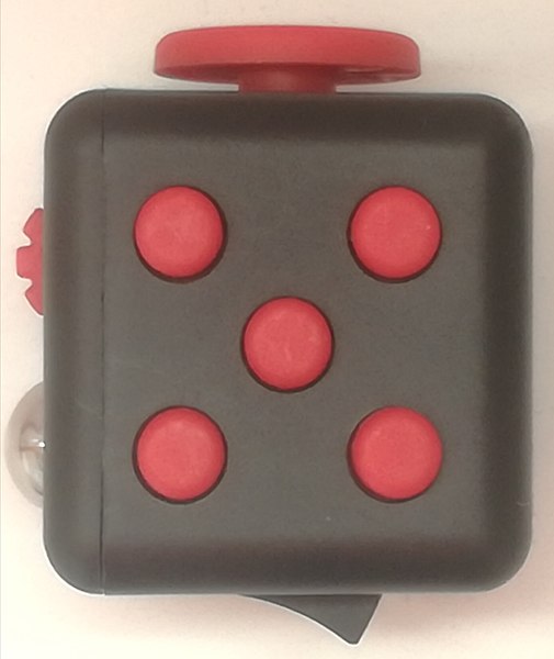 File:Fidget Cube nero e rosso.jpeg