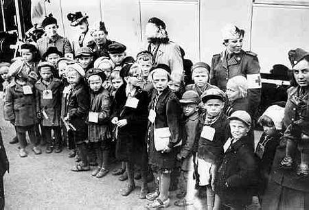 Finnish war children in Turku1.jpg