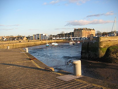 How to get to Fisherrow with public transport- About the place