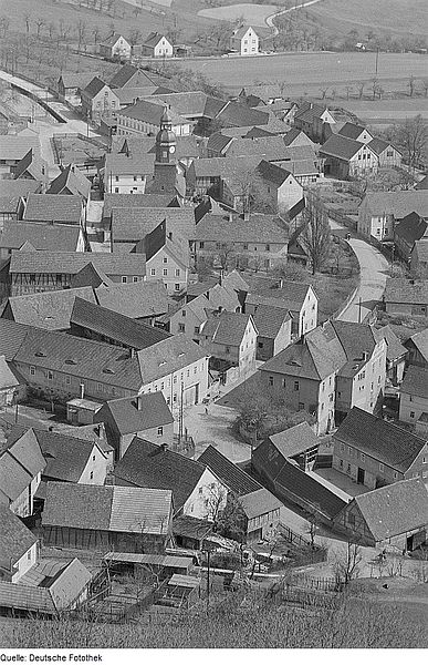 File:Fotothek df roe-neg 0006424 002 Blick auf die Stadt von der Leuchtenburg aus.jpg