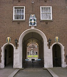 Entrance, and coat of arms Goodenough College entrance.jpg