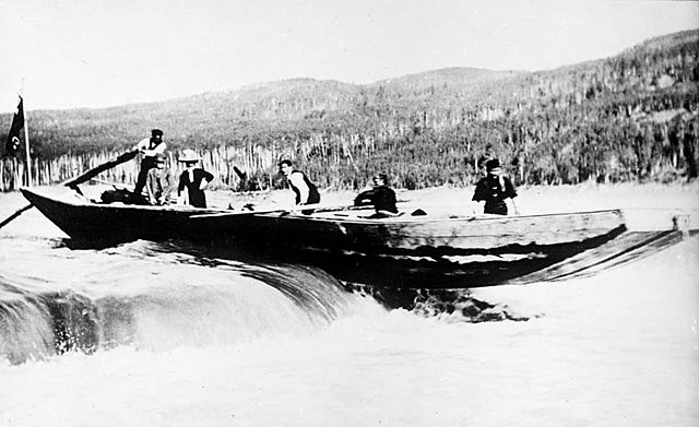 A Hudson's Bay Company scow in the Athabasca River, c. 1910