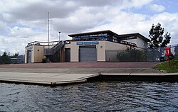 Хэмптонская школа Millennium Boathouse.jpg