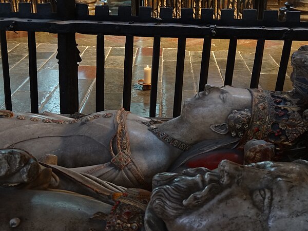 Joan's funeral effigy in Canterbury Cathedral, beside that of her husband.