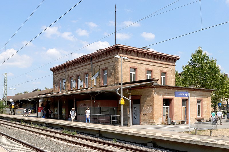 File:Heppenheim Station.jpg