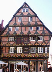 Hoppener-Haus, das bekannteste und am prächtigsten verzierte Fachwerkhaus der Celler Altstadt