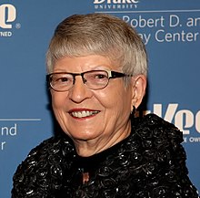 Joy Corning - Une soirée All-Star - Le Ray Center - 2015 (17568975022) (rognée) .jpg