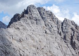 Pohled na severozápadní stěnu Kaskarspitze.
