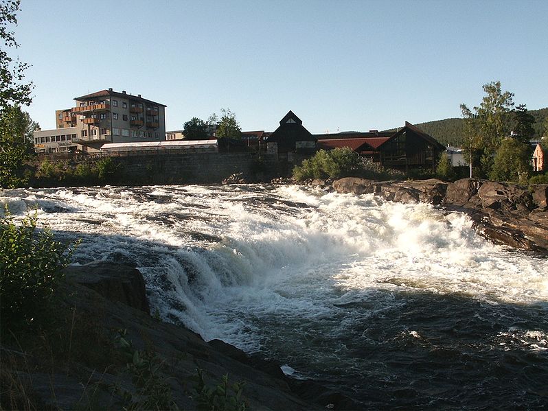 File:Lågenfoss bei Kongsberg 2.jpg