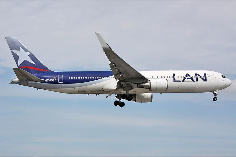 File:LAN Ecuador Boeing 767-300ER LDS.jpg