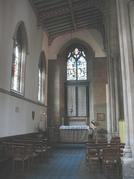 File:Lady Chapel of Holy Innocents church - geograph.org.uk - 1864408.jpg