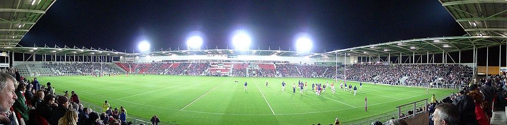 Pierwsze spotkanie na stadionie Langtree Park (2012)