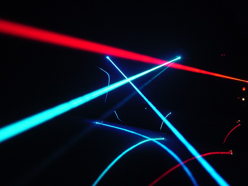 File:Laser play.jpg