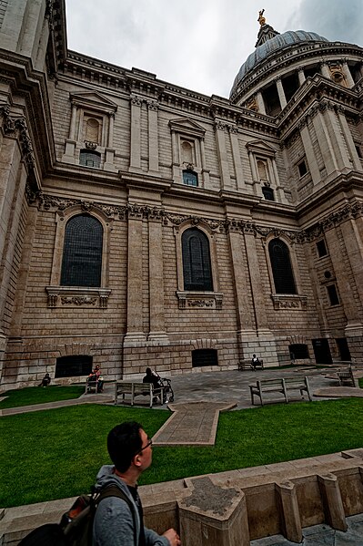 File:London - Cannon Street - St Paul's Cathedral 1697 by Sir Christopher Wren - Panorama View 13.jpg