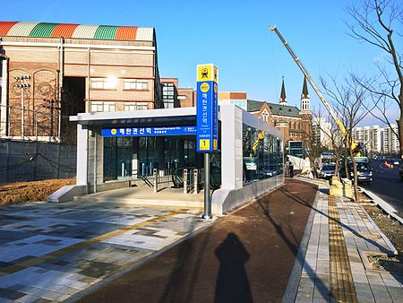 Maetangwonseon Station 20131130 084358