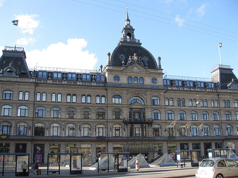 File:Magasin du Nord, Kongens Nytorv.jpg